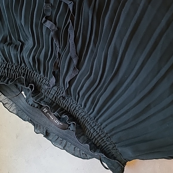 Gorgeous Zara Culottes - Picture 5 of 5